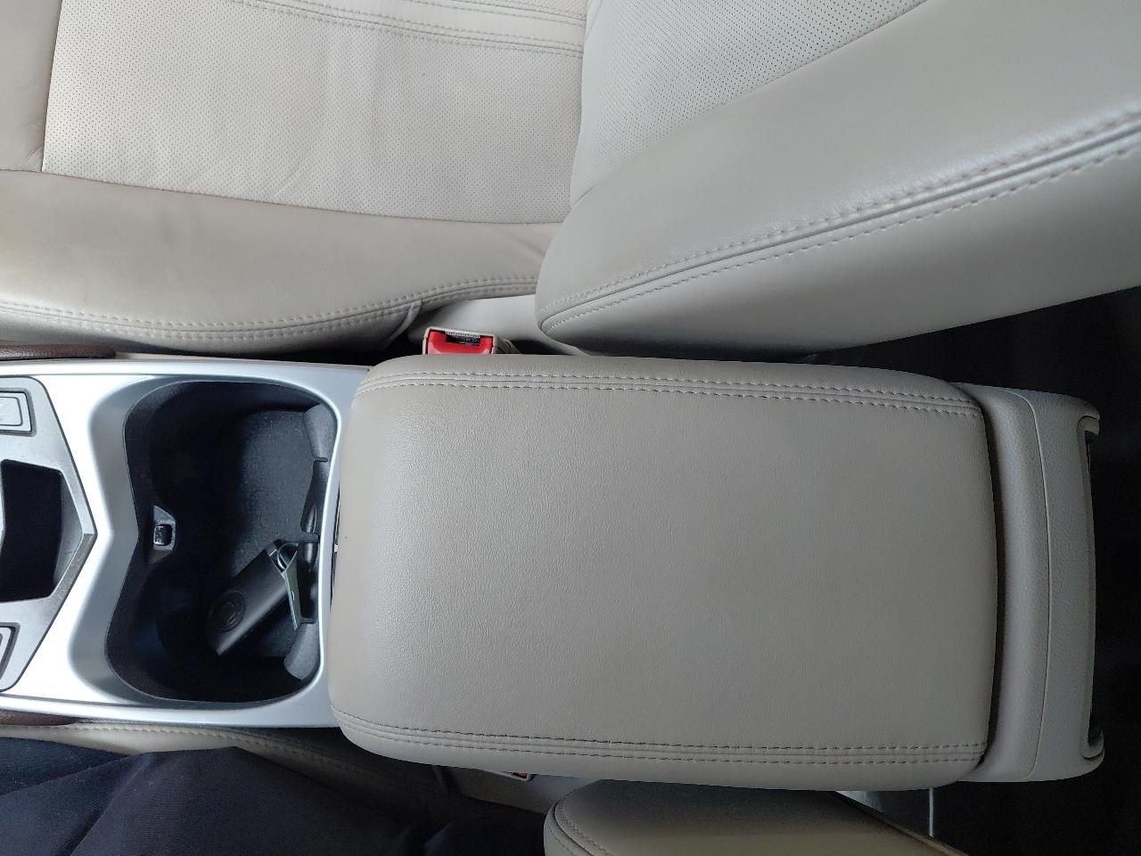 Cadillac SRX FWD 4dr Luxury Collection 2011