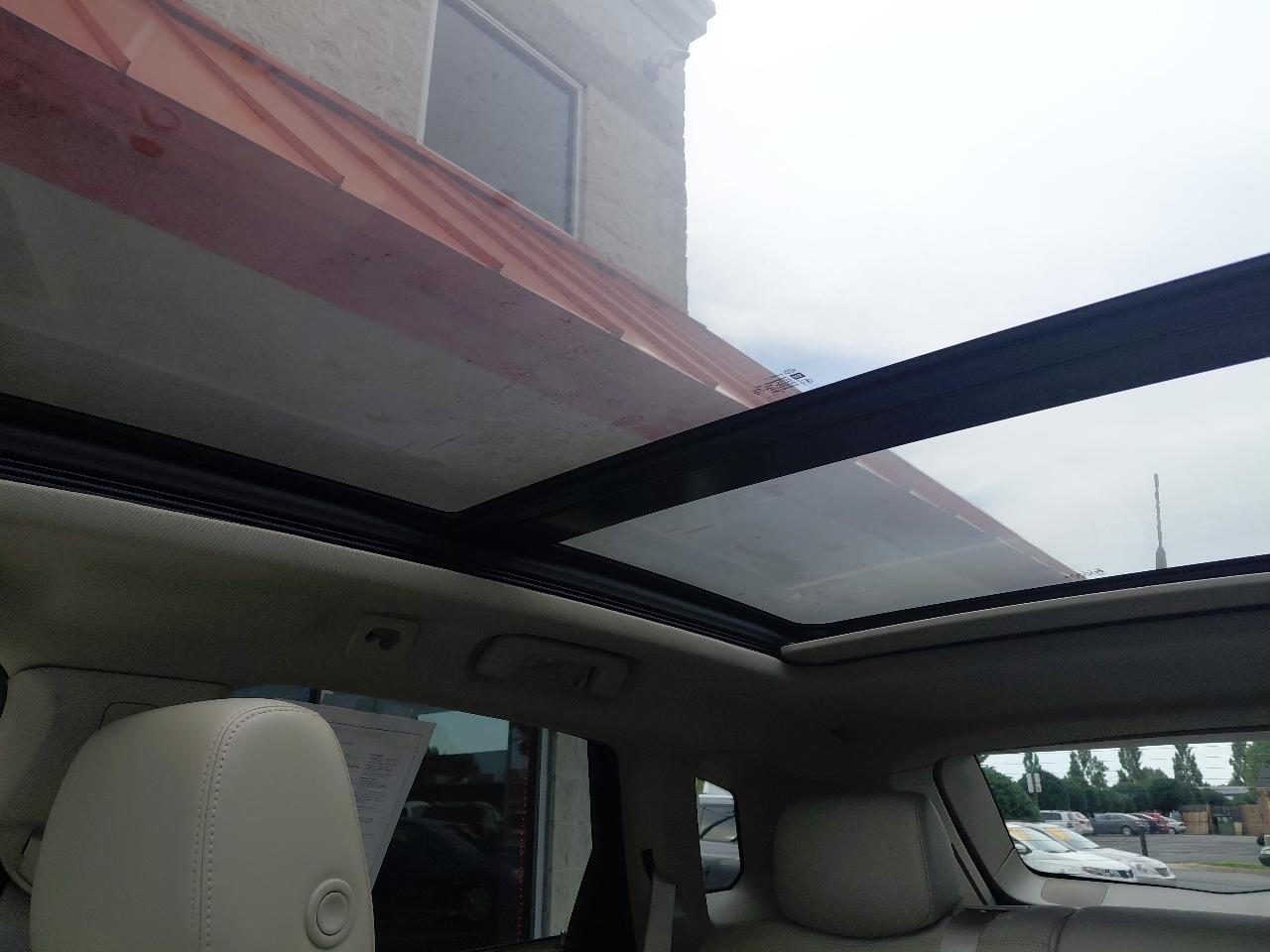 Cadillac SRX FWD 4dr Luxury Collection 2011