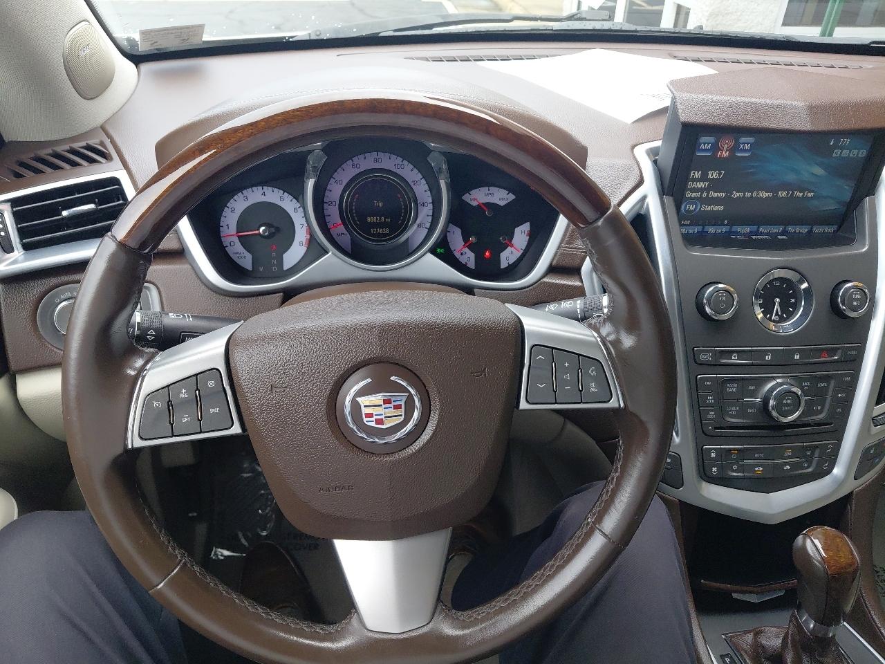 Cadillac SRX FWD 4dr Luxury Collection 2011
