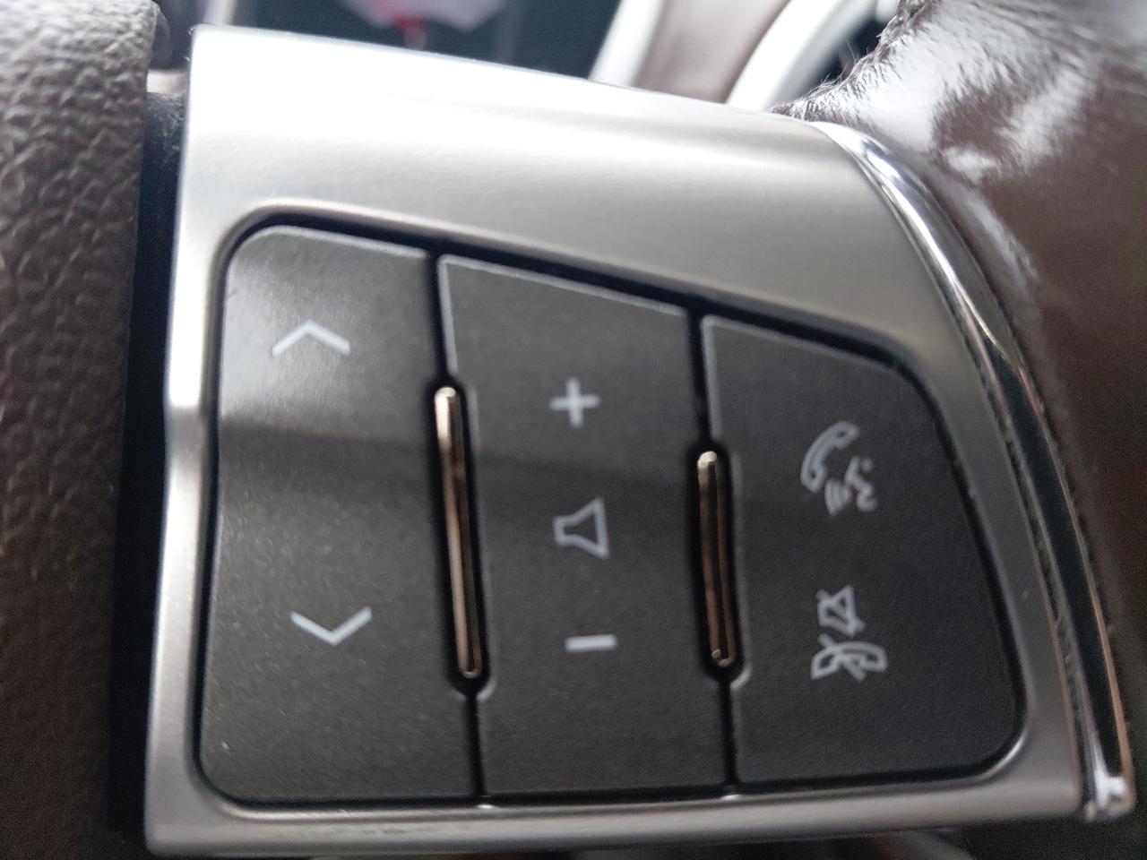 Cadillac SRX FWD 4dr Luxury Collection 2011