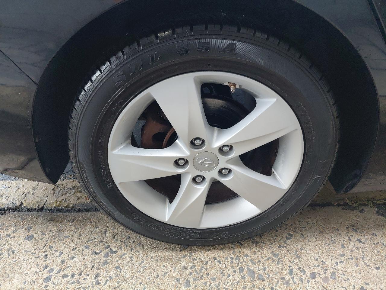 Hyundai Elantra 4dr Sdn Auto GLS PZEV (Ulsan Plant) 2012