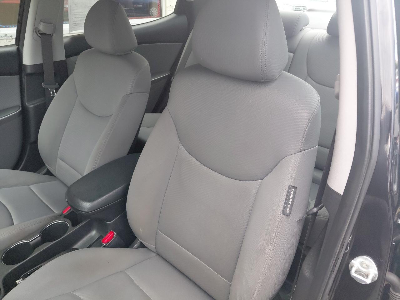 Hyundai Elantra 4dr Sdn Auto GLS PZEV (Ulsan Plant) 2012