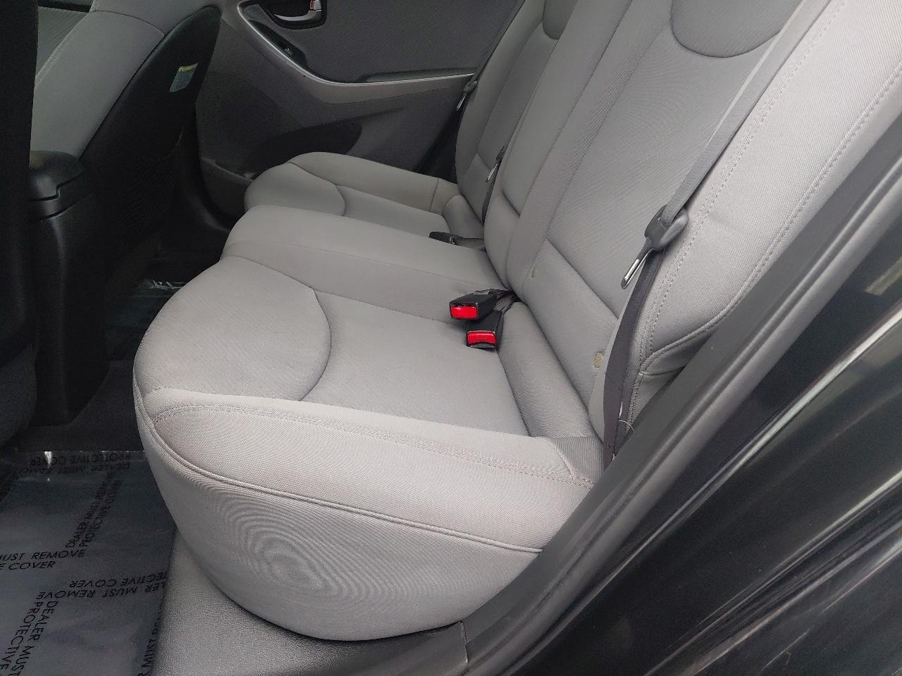 Hyundai Elantra 4dr Sdn Auto GLS PZEV (Ulsan Plant) 2012