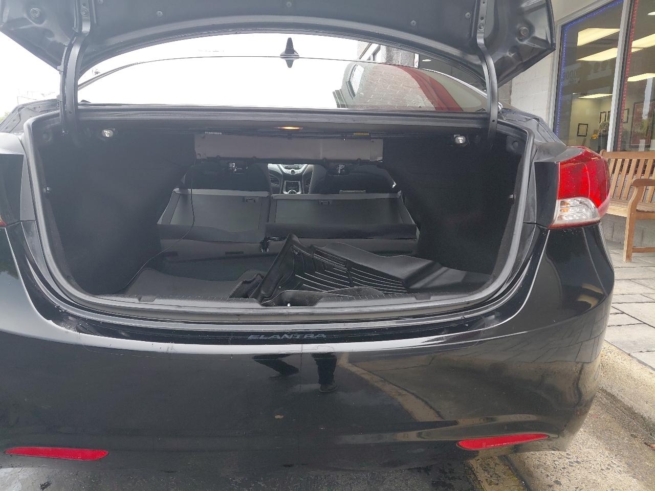 Hyundai Elantra 4dr Sdn Auto GLS PZEV (Ulsan Plant) 2012