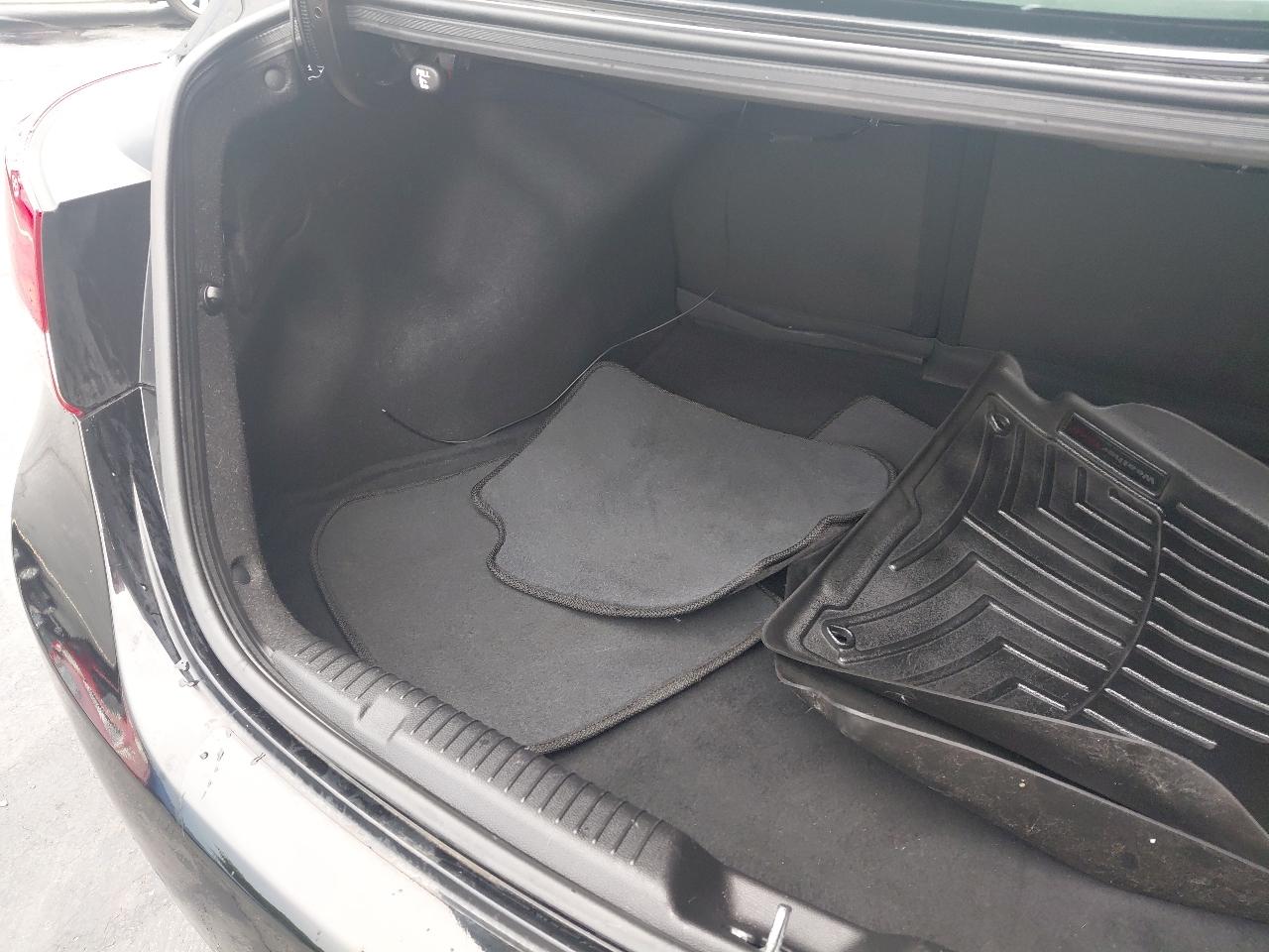 Hyundai Elantra 4dr Sdn Auto GLS PZEV (Ulsan Plant) 2012