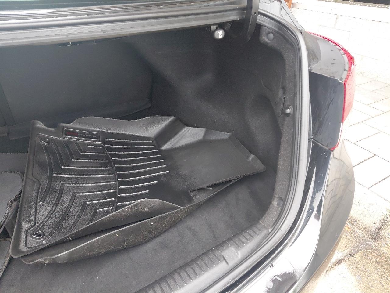 Hyundai Elantra 4dr Sdn Auto GLS PZEV (Ulsan Plant) 2012