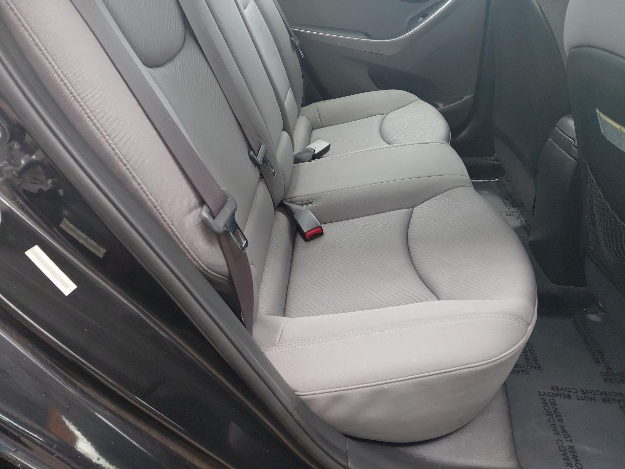 Hyundai Elantra 4dr Sdn Auto GLS PZEV (Ulsan Plant) 2012