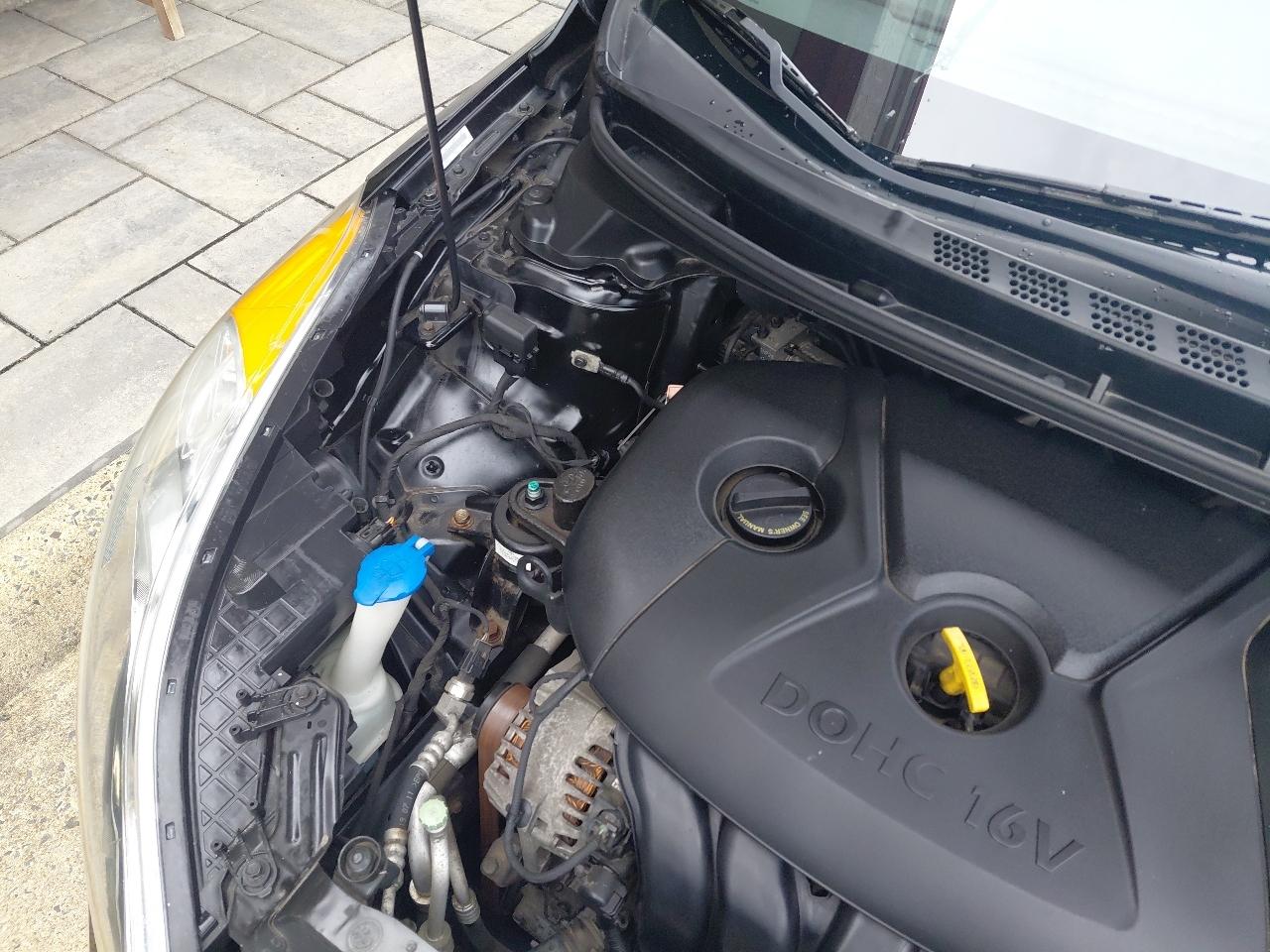 Hyundai Elantra 4dr Sdn Auto GLS PZEV (Ulsan Plant) 2012