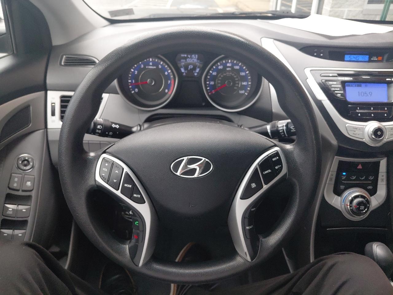 Hyundai Elantra 4dr Sdn Auto GLS PZEV (Ulsan Plant) 2012
