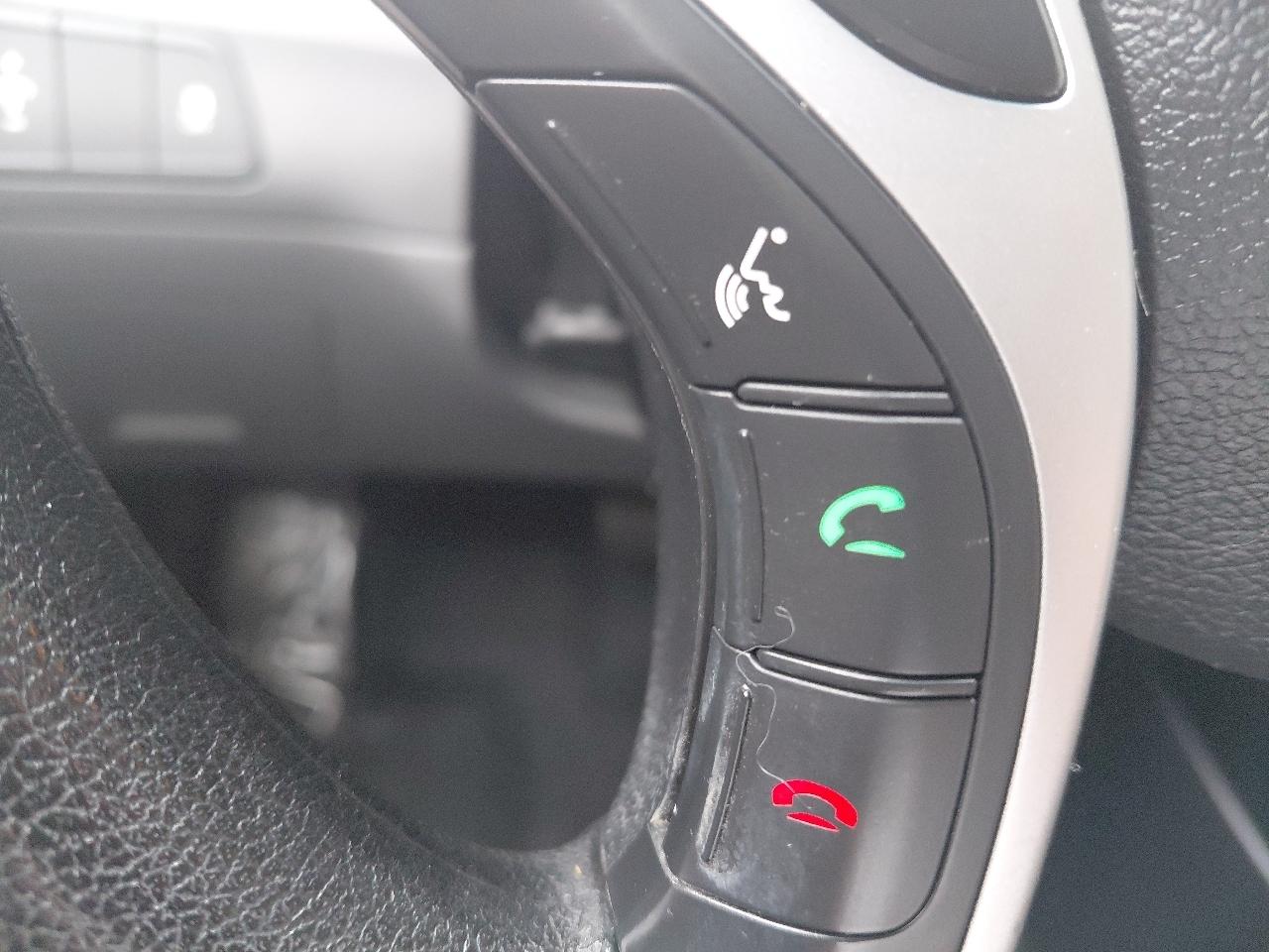 Hyundai Elantra 4dr Sdn Auto GLS PZEV (Ulsan Plant) 2012