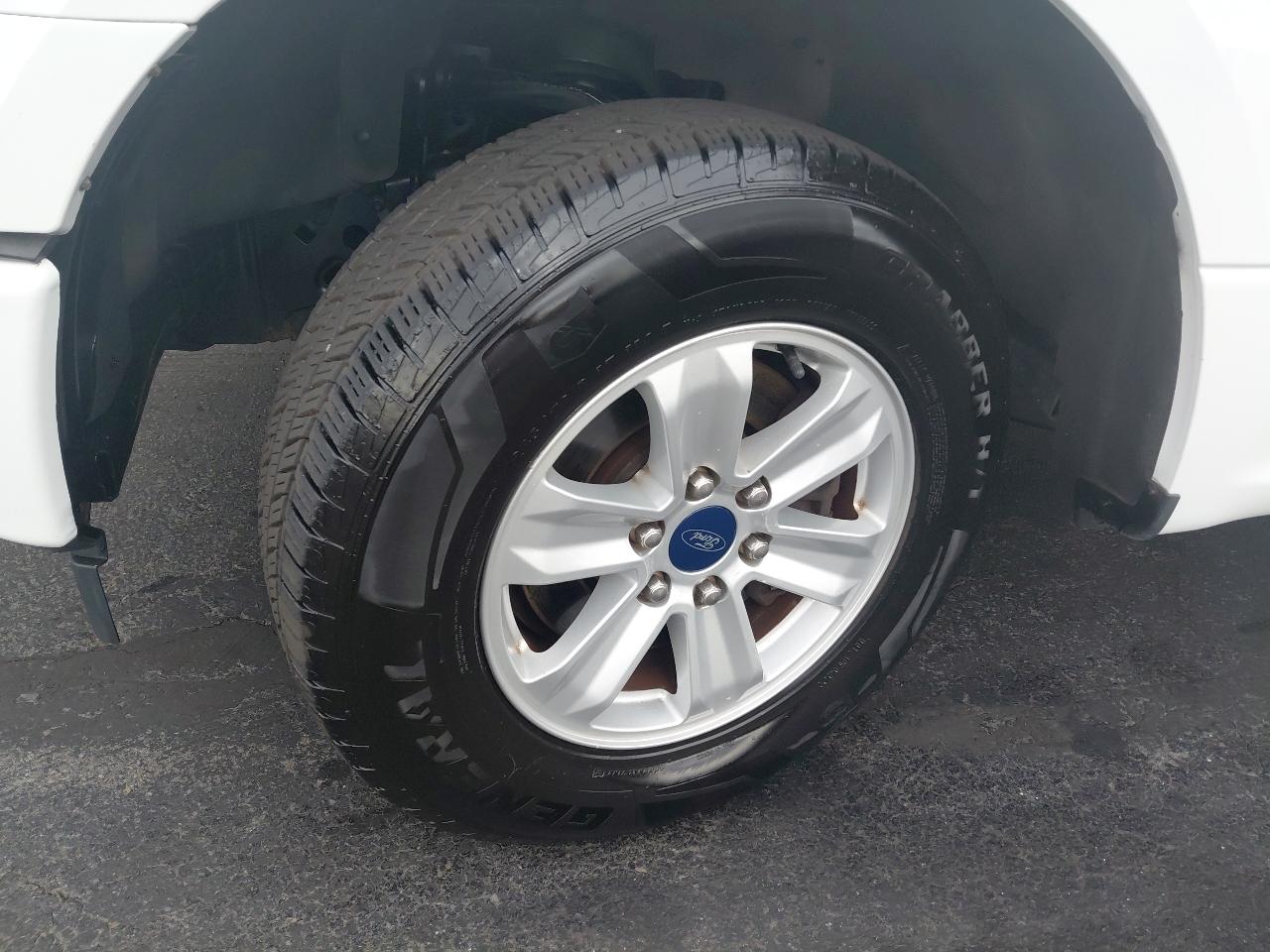 Ford F-150 Lariat 2WD SuperCab 8' Box 2017
