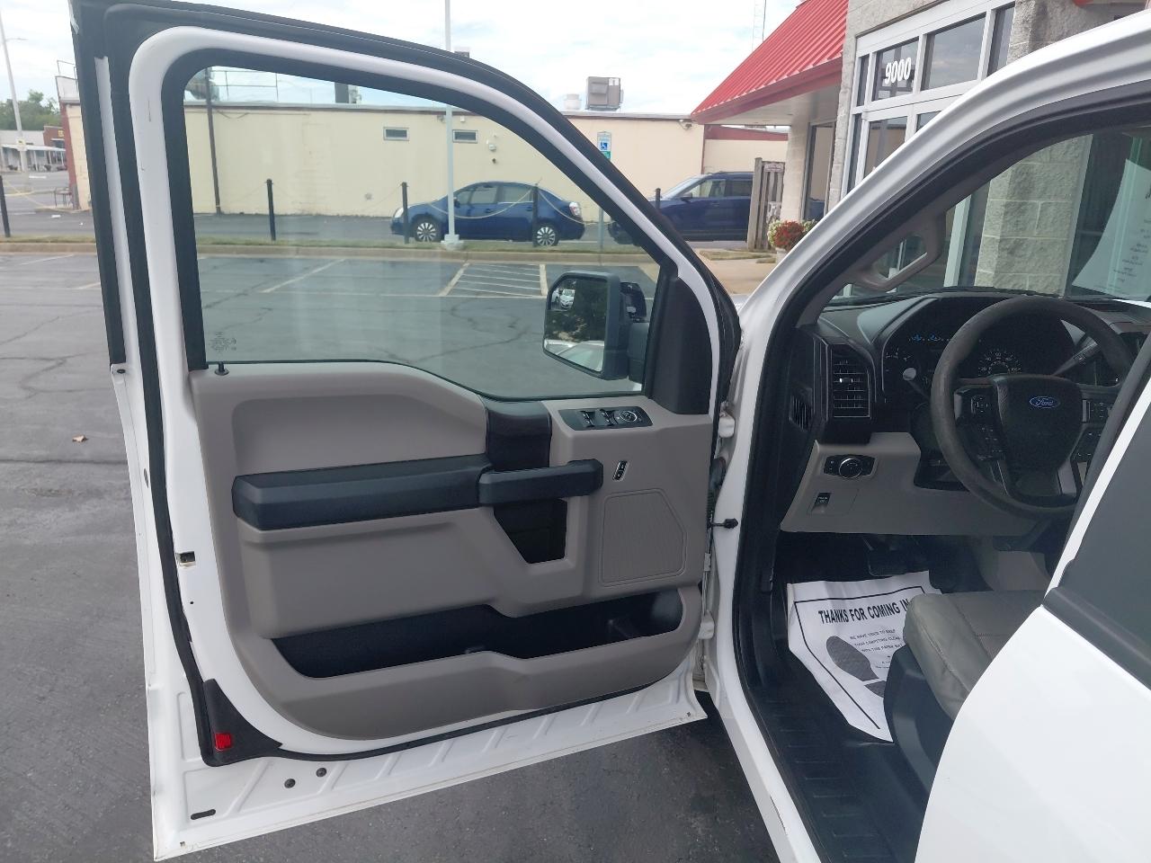 Ford F-150 Lariat 2WD SuperCab 8' Box 2017