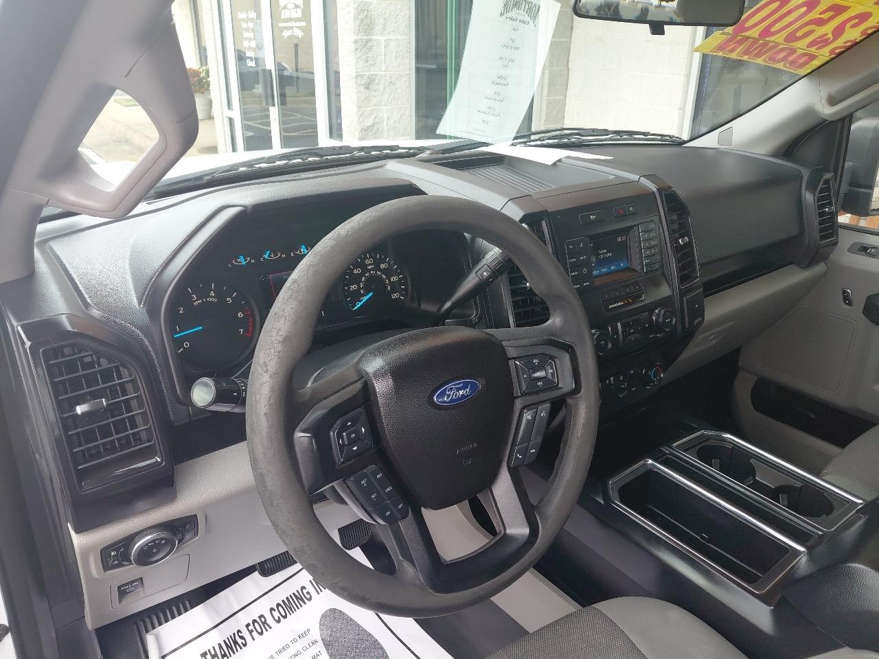 Ford F-150 Lariat 2WD SuperCab 8' Box 2017