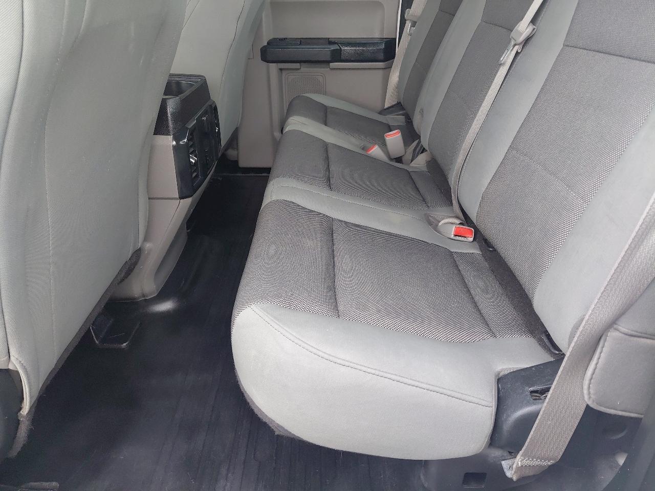 Ford F-150 Lariat 2WD SuperCab 8' Box 2017