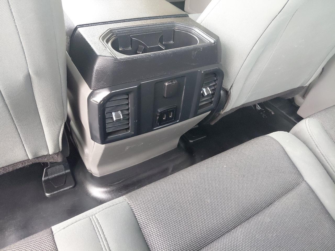 Ford F-150 Lariat 2WD SuperCab 8' Box 2017