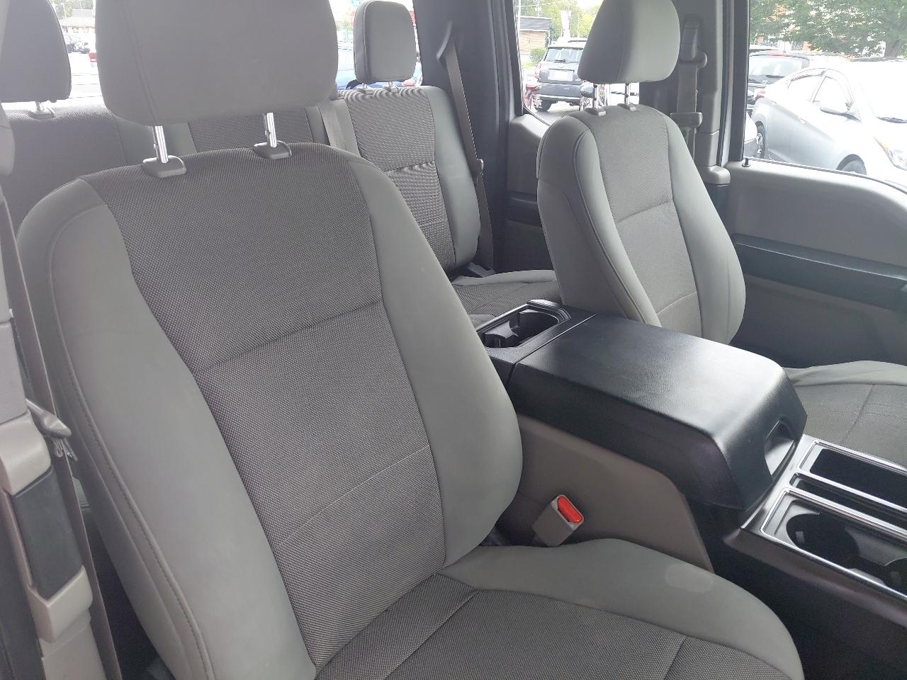 Ford F-150 Lariat 2WD SuperCab 8' Box 2017