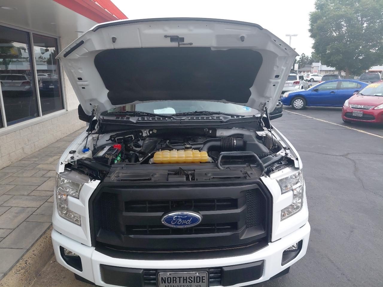Ford F-150 Lariat 2WD SuperCab 8' Box 2017