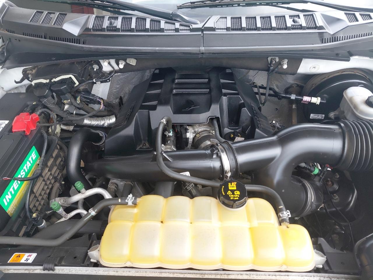 Ford F-150 Lariat 2WD SuperCab 8' Box 2017