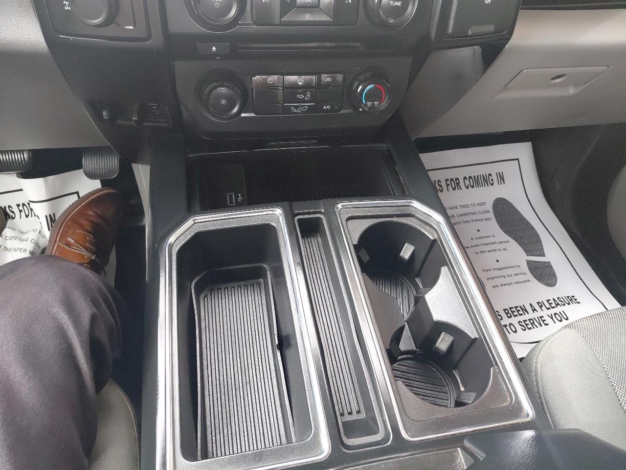 Ford F-150 Lariat 2WD SuperCab 8' Box 2017