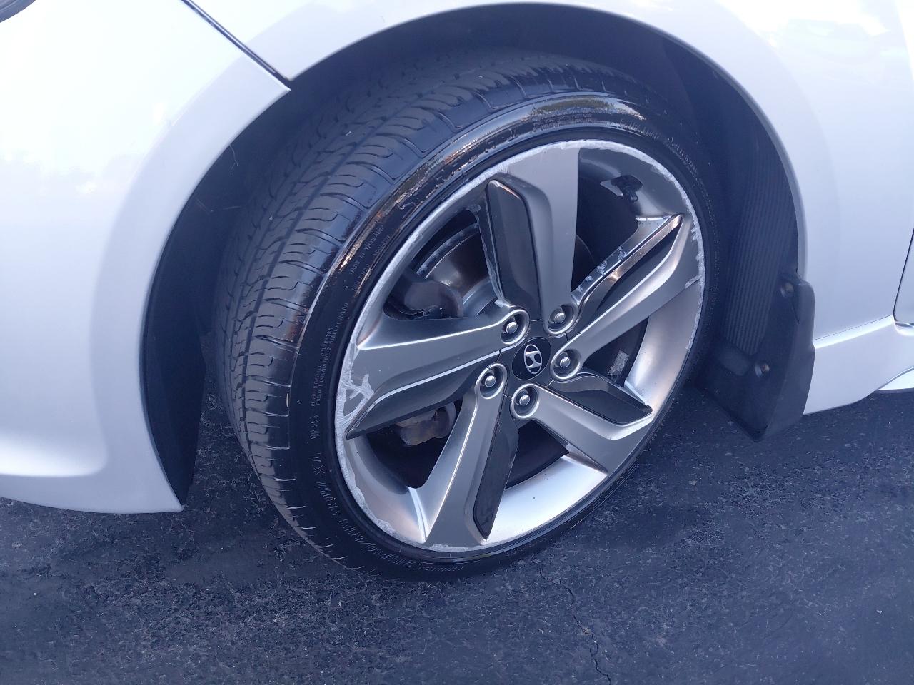 Hyundai Veloster 3dr Cpe Auto Turbo w/Black Int 2013