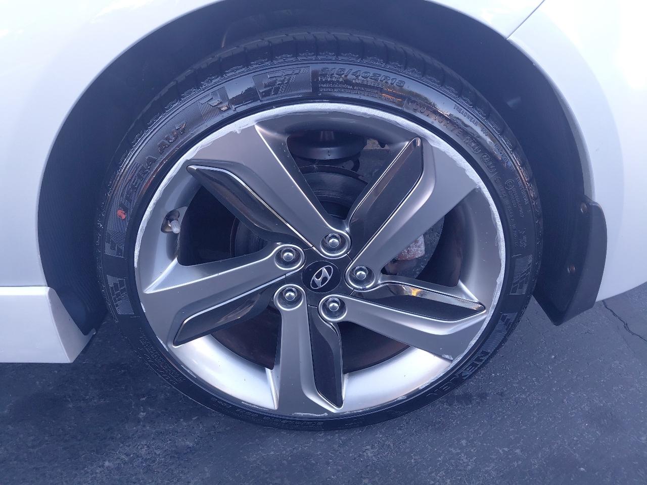 Hyundai Veloster 3dr Cpe Auto Turbo w/Black Int 2013