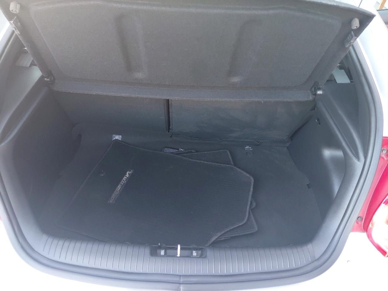 Hyundai Veloster 3dr Cpe Auto Turbo w/Black Int 2013