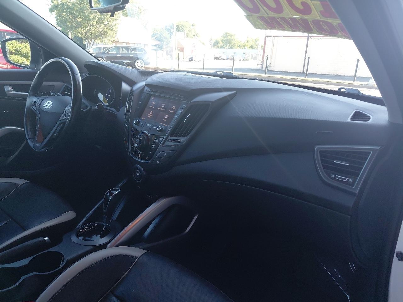 Hyundai Veloster 3dr Cpe Auto Turbo w/Black Int 2013
