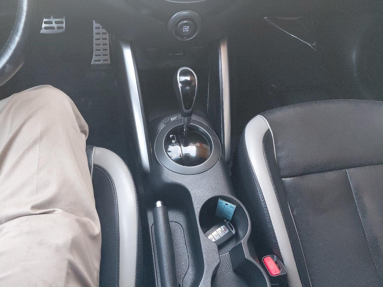Hyundai Veloster 3dr Cpe Auto Turbo w/Black Int 2013