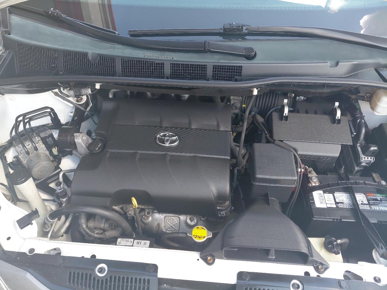 Toyota Sienna 5dr 7-Pass Van V6 XLE AAS FWD (Natl) 2014