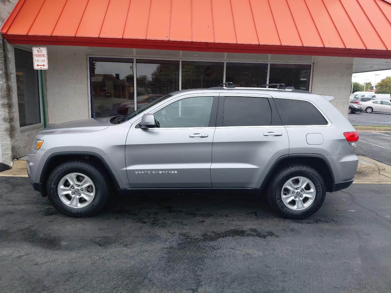 Jeep Grand Cherokee 4WD 4dr Laredo 2016