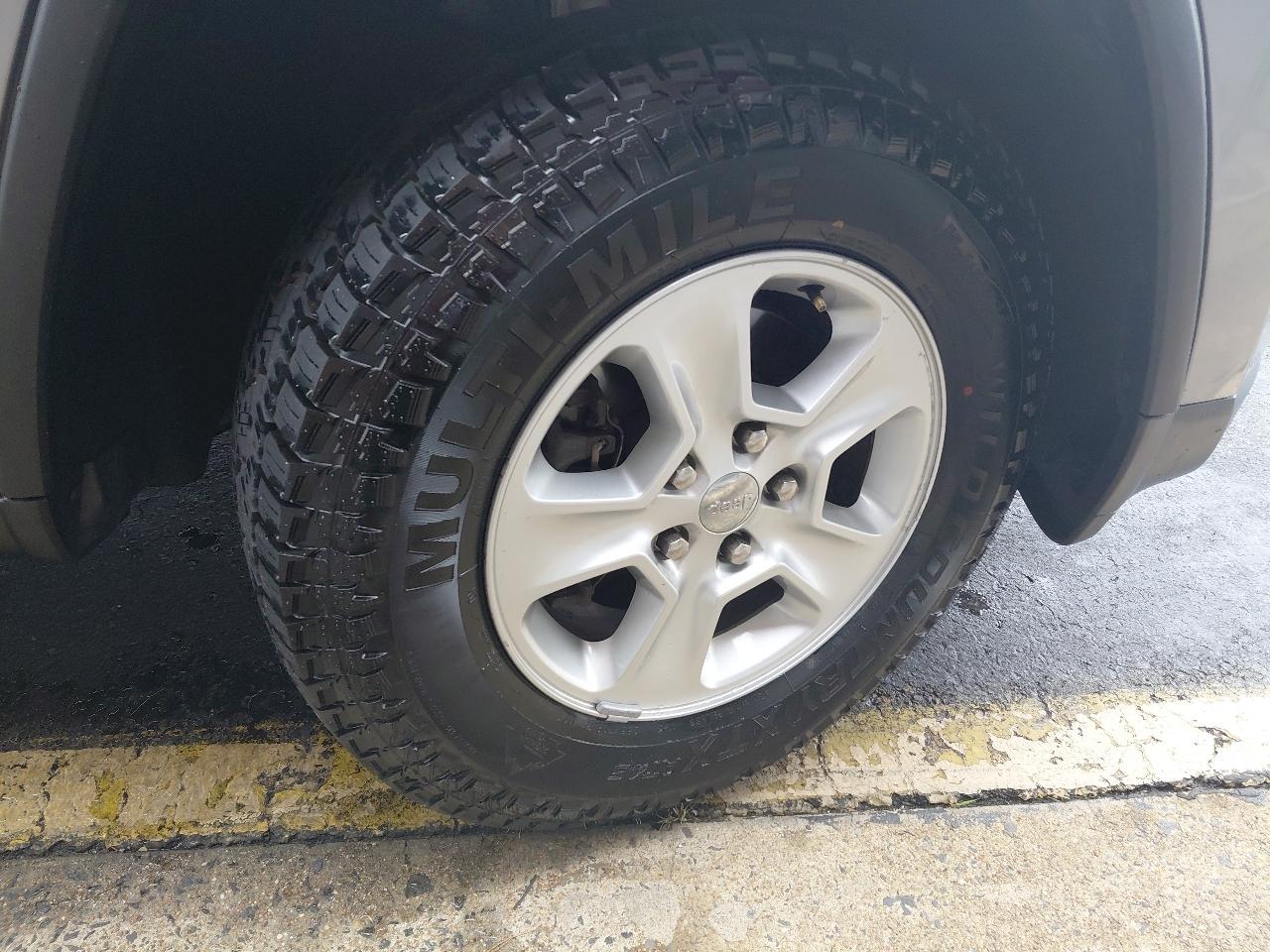 Jeep Grand Cherokee 4WD 4dr Laredo 2016