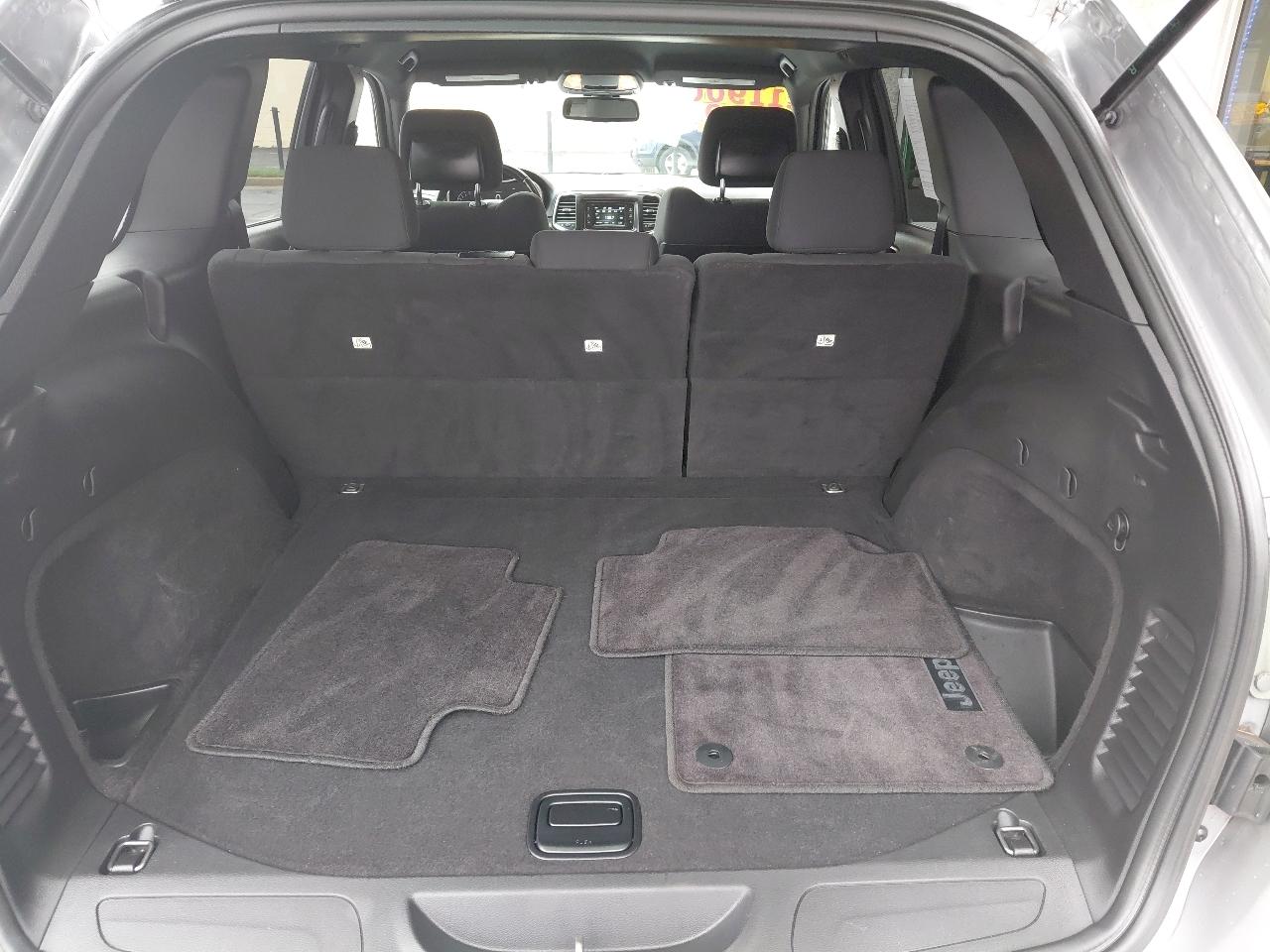 Jeep Grand Cherokee 4WD 4dr Laredo 2016