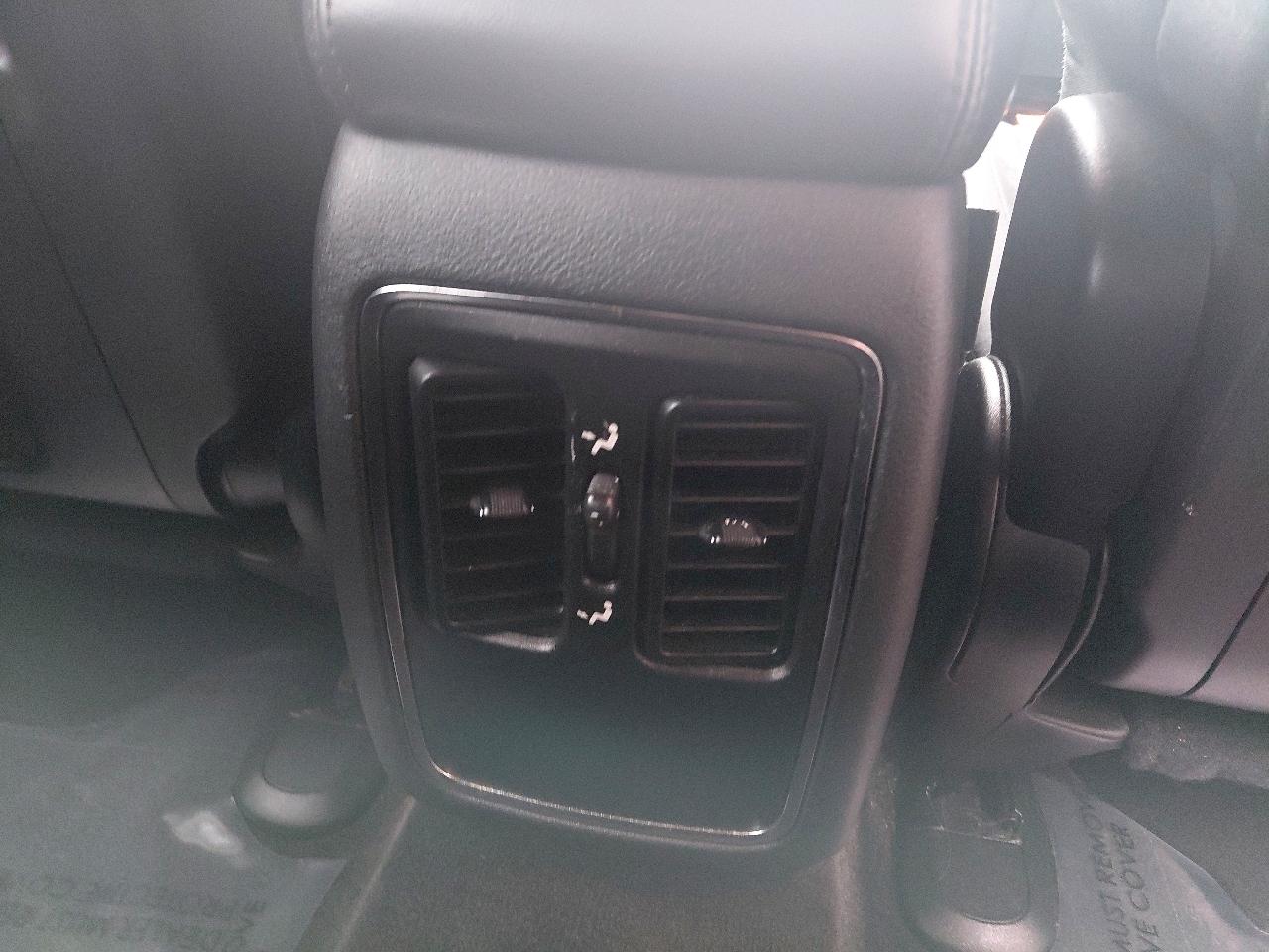 Jeep Grand Cherokee 4WD 4dr Laredo 2016