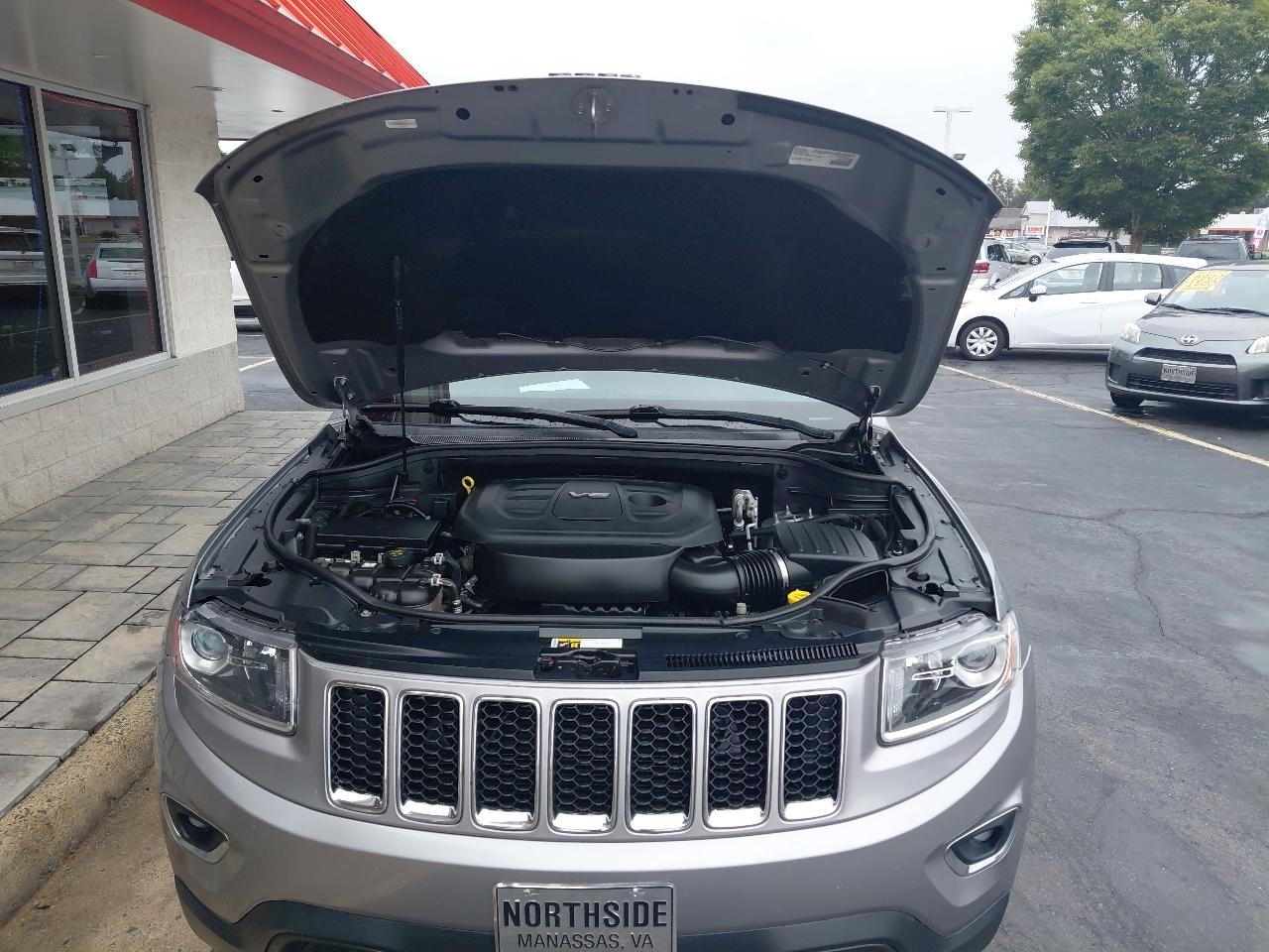 Jeep Grand Cherokee 4WD 4dr Laredo 2016