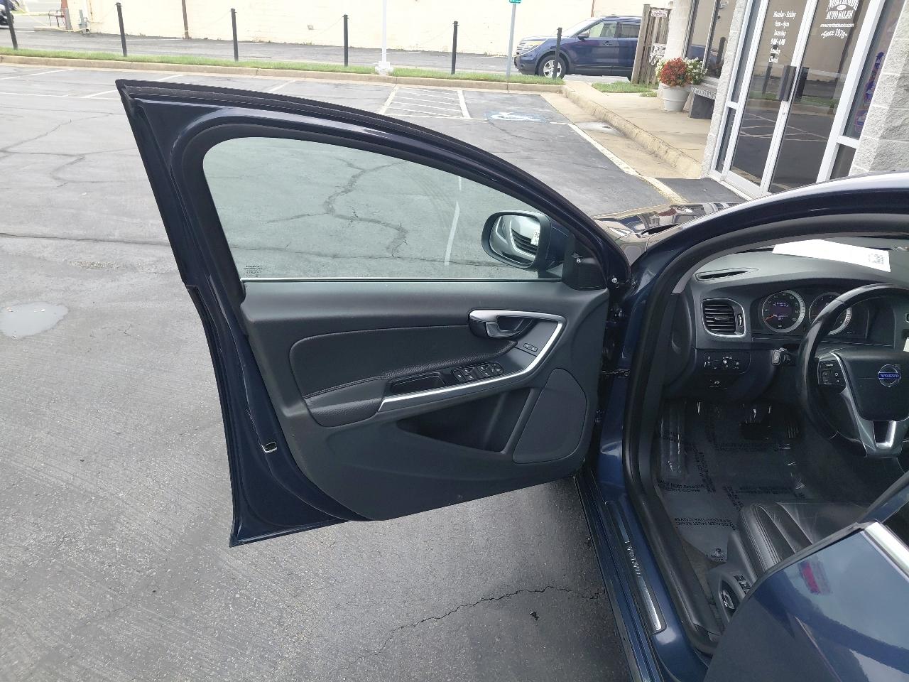 Volvo S60 4dr Sdn 2011