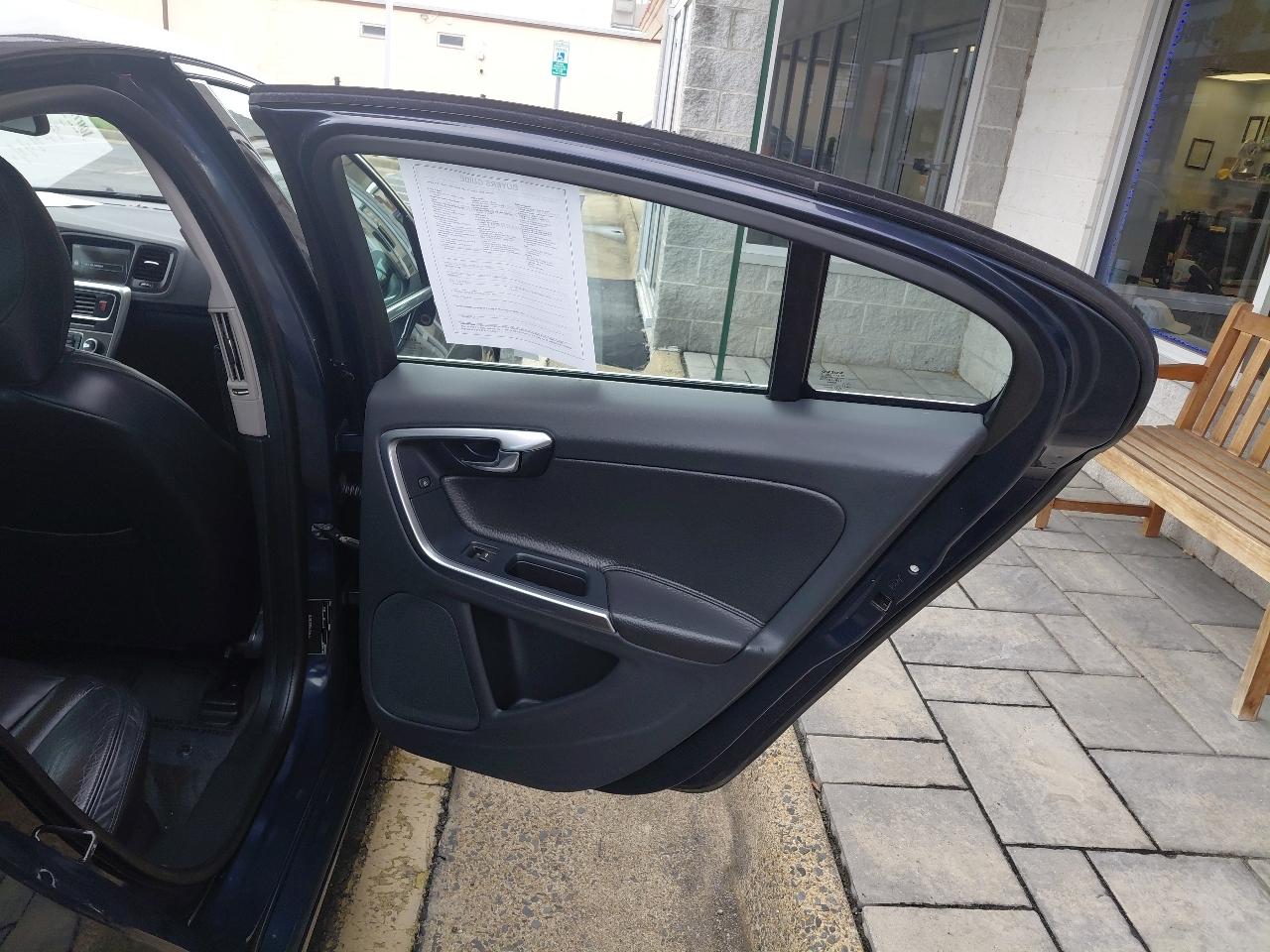 Volvo S60 4dr Sdn 2011