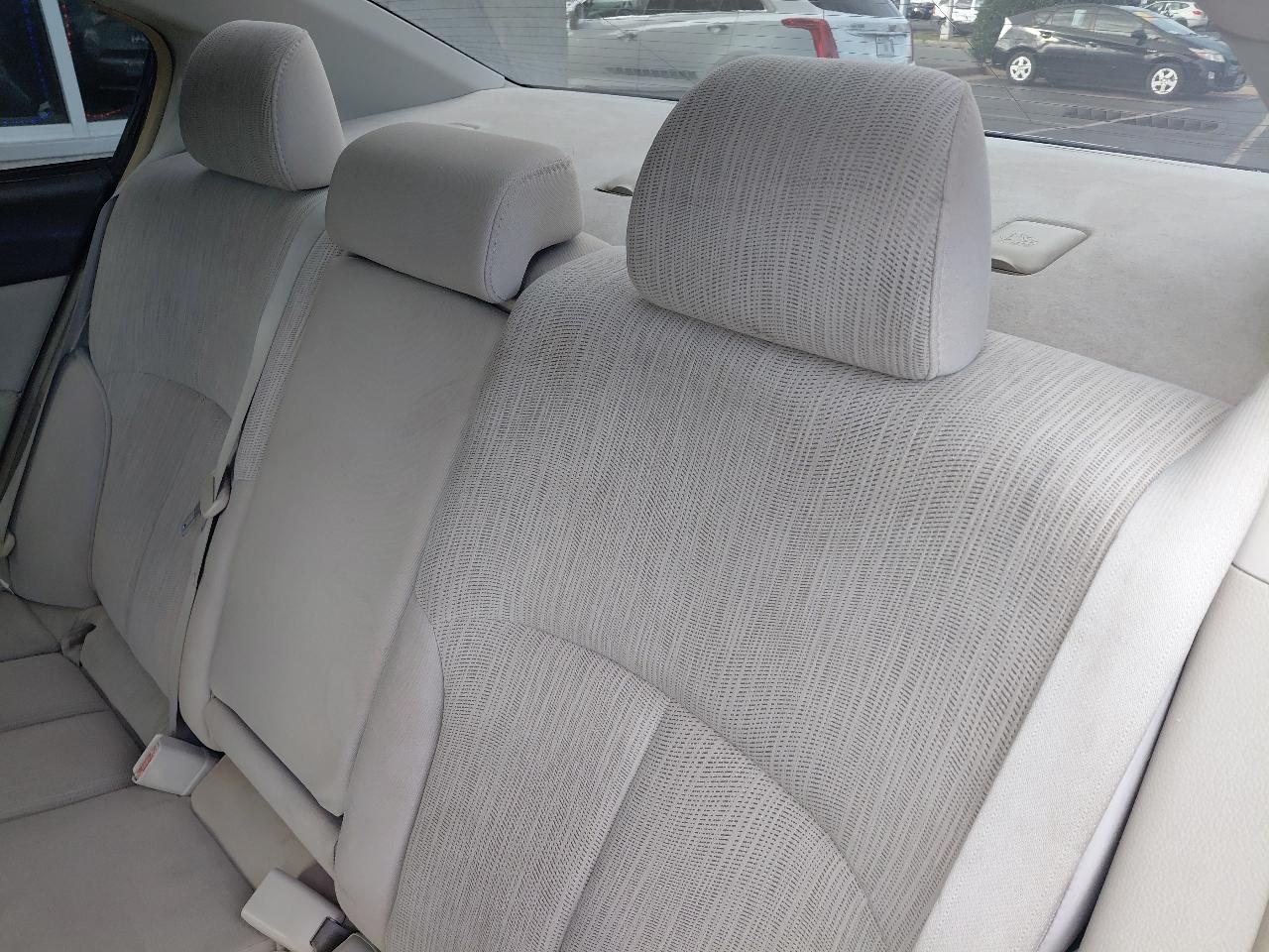 Subaru Legacy 4dr Sdn H4 Auto 2.5i Premium 2013