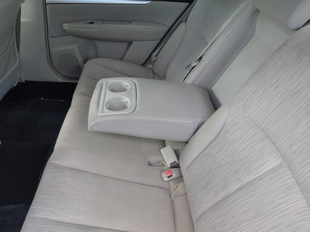 Subaru Legacy 4dr Sdn H4 Auto 2.5i Premium 2013