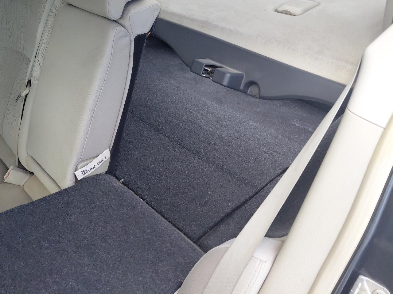 Subaru Legacy 4dr Sdn H4 Auto 2.5i Premium 2013