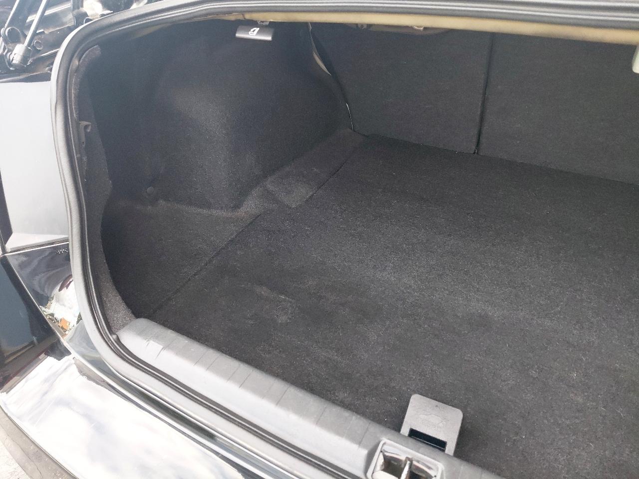 Subaru Legacy 4dr Sdn H4 Auto 2.5i Premium 2013