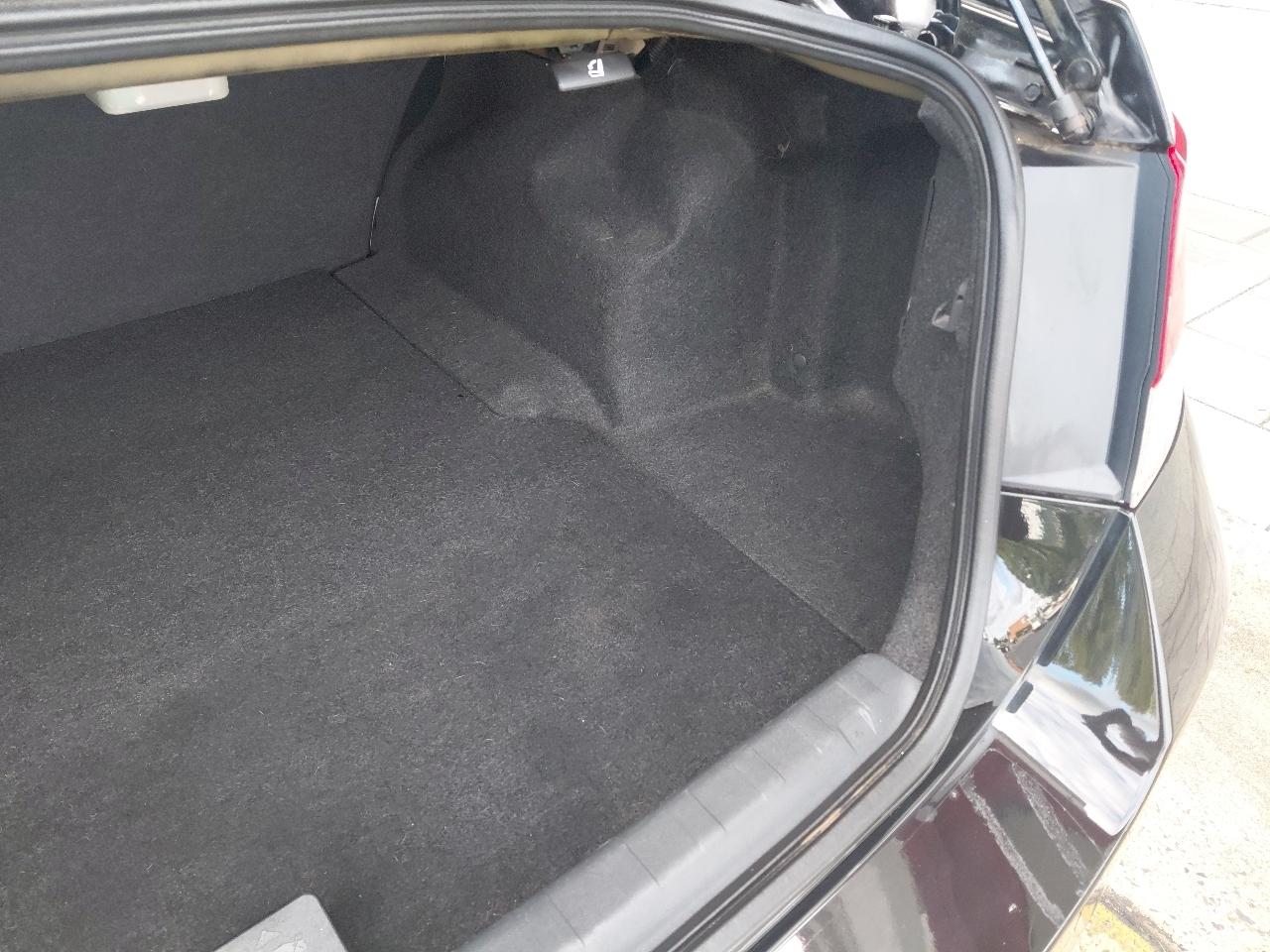 Subaru Legacy 4dr Sdn H4 Auto 2.5i Premium 2013
