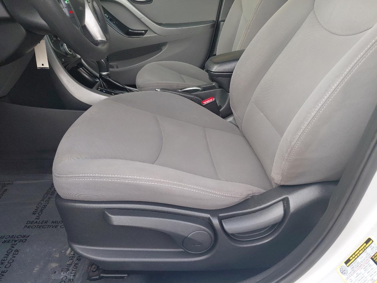 Hyundai Elantra 4dr Sdn Auto SE (Ulsan Plant) 2014