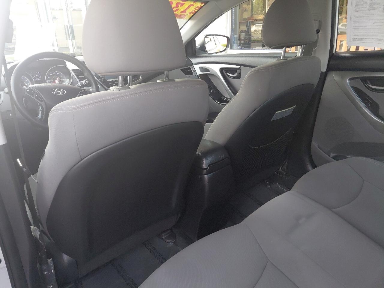 Hyundai Elantra 4dr Sdn Auto SE (Ulsan Plant) 2014