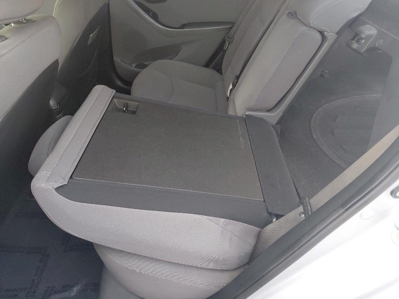 Hyundai Elantra 4dr Sdn Auto SE (Ulsan Plant) 2014