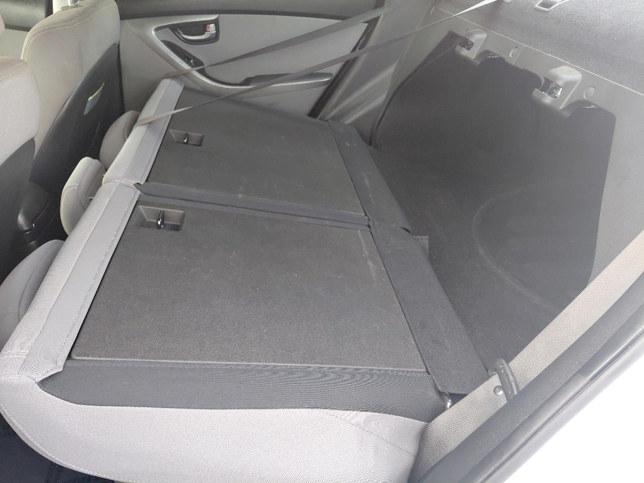 Hyundai Elantra 4dr Sdn Auto SE (Ulsan Plant) 2014