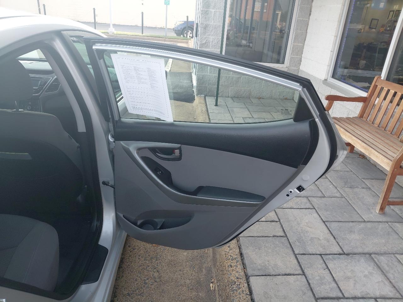 Hyundai Elantra 4dr Sdn Auto SE (Ulsan Plant) 2014