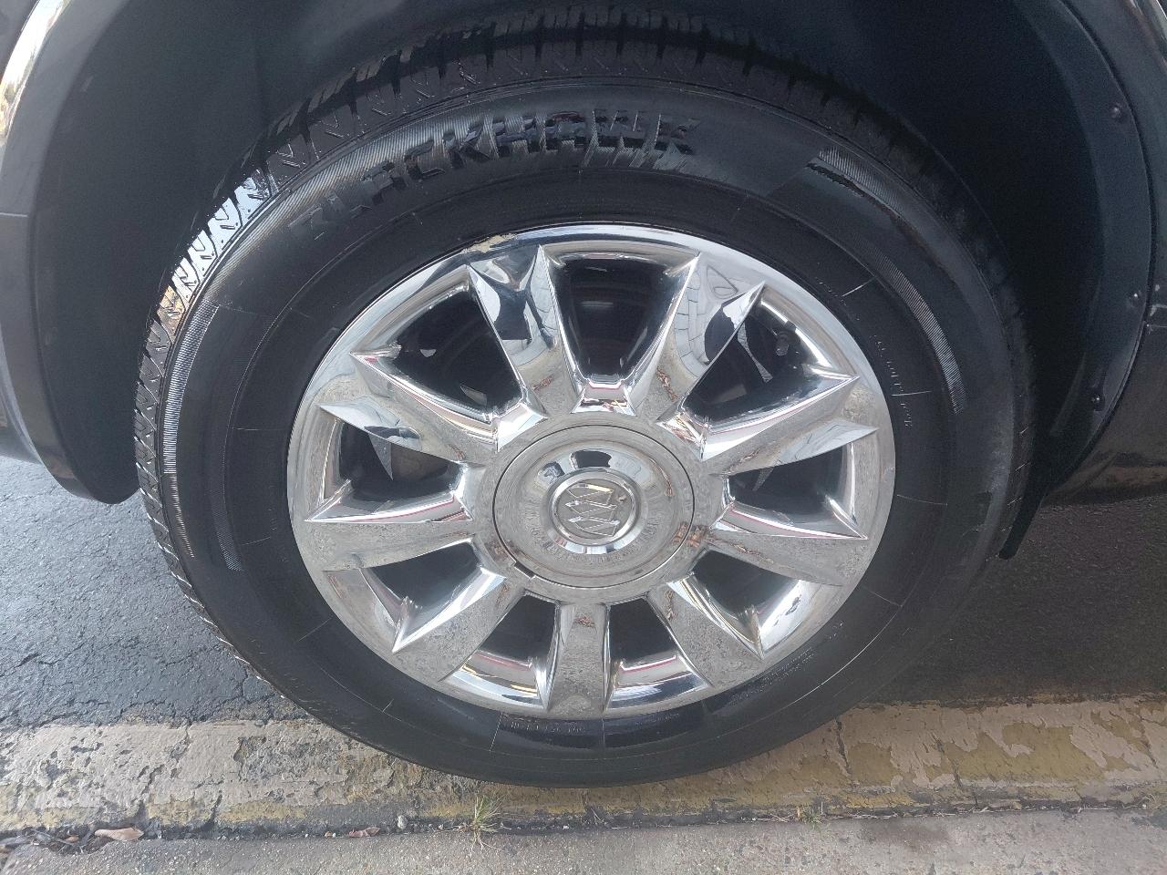 Buick Enclave AWD 4dr Premium 2013