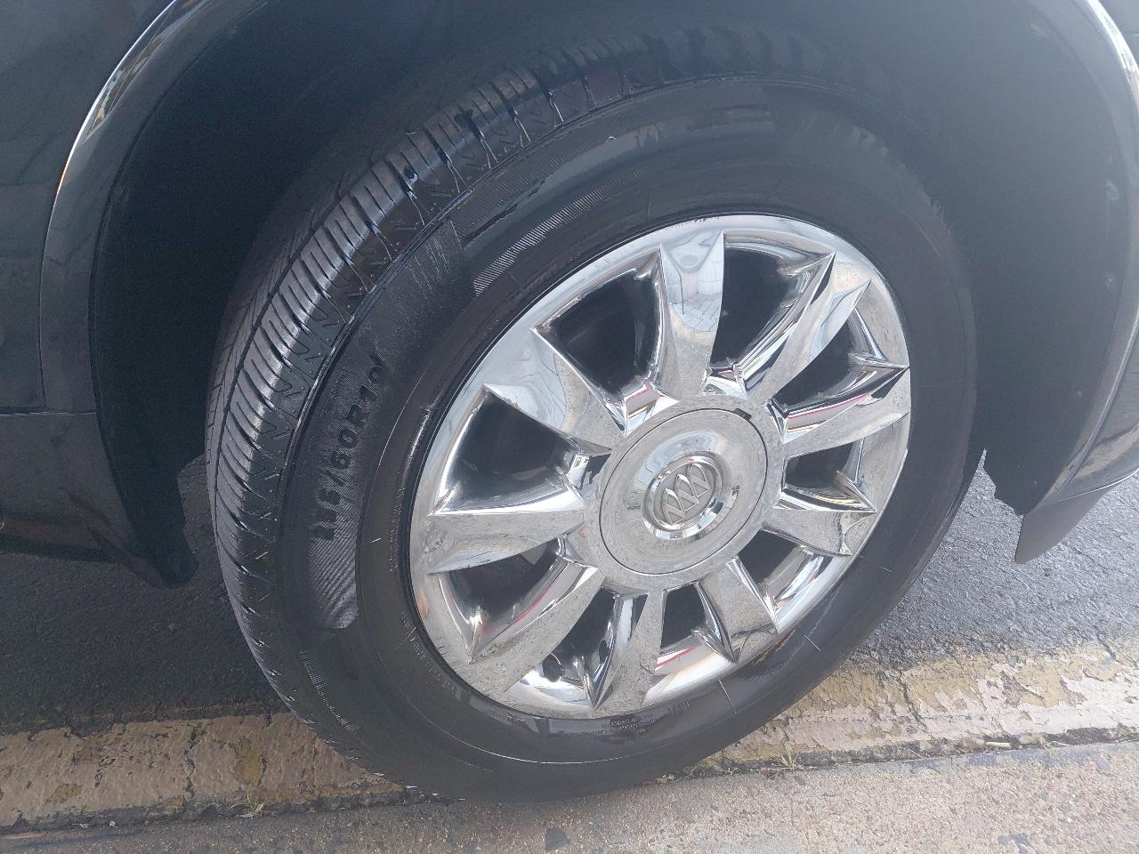 Buick Enclave AWD 4dr Premium 2013