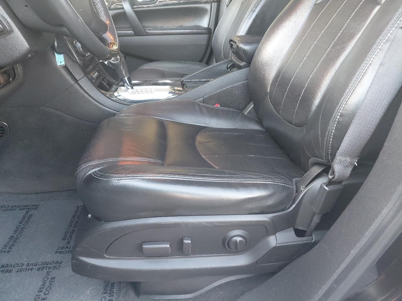 Buick Enclave AWD 4dr Premium 2013