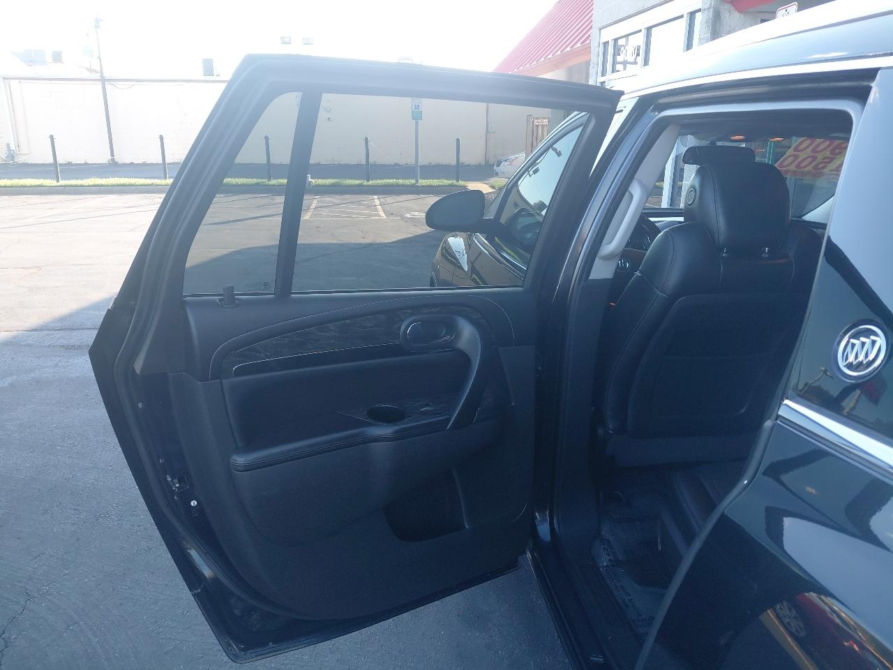 Buick Enclave AWD 4dr Premium 2013
